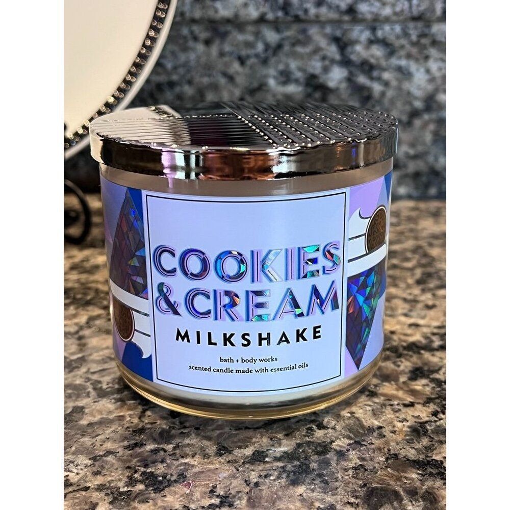 COOKIES & CREAM Candle Bath and Body Works BBW